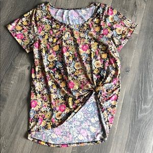 LulaRoe Classic T size XL